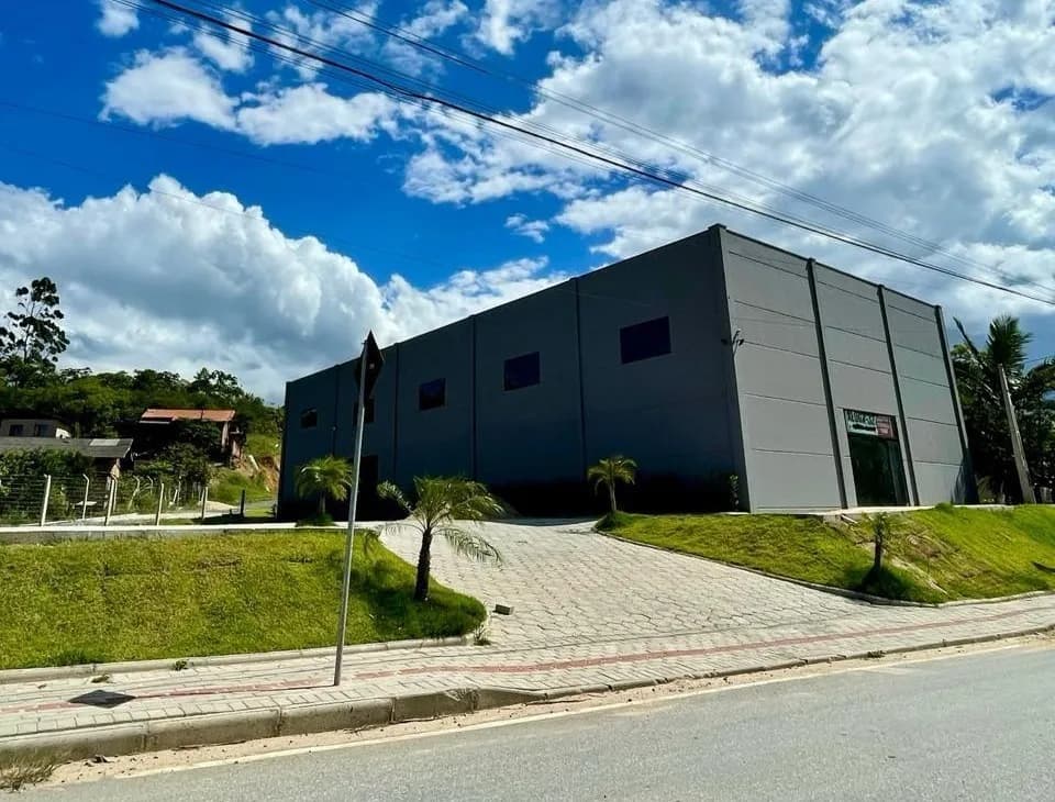 GALPÃO PRÉMOLDADO/CANELINHA, DISPONÍVEL PARA ALUGUEL